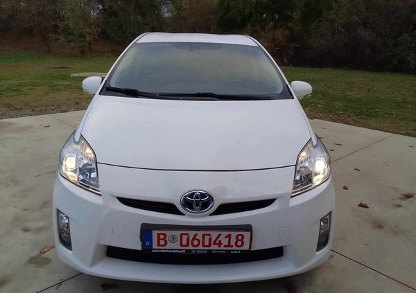 Toyota Prius cena 39900 przebieg: 177300, rok produkcji 2011 z Bielawa małe 211